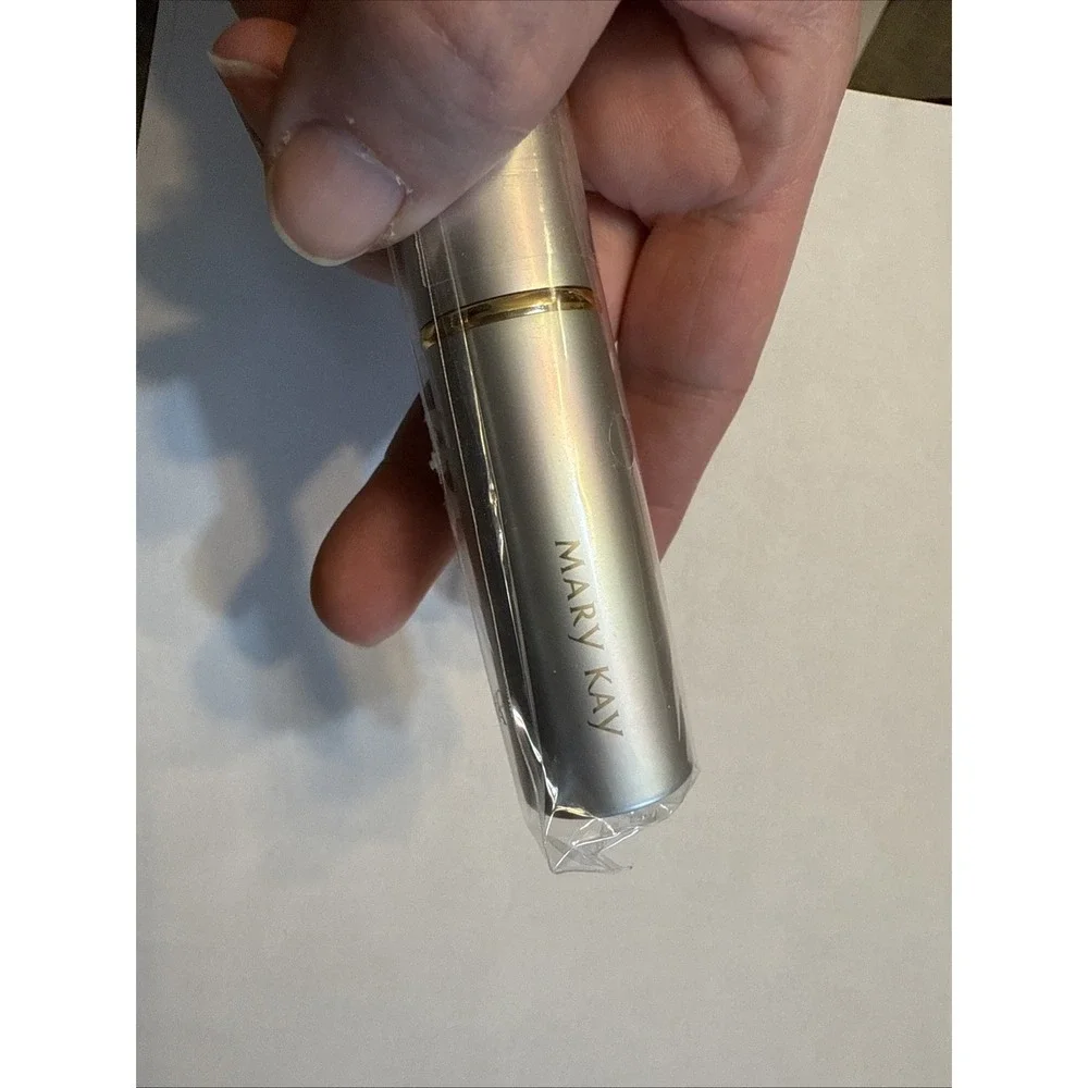 SEALED‎ Mary Kay Retractable Silver & Gold Round Loose Powder Makeup Brush RARE